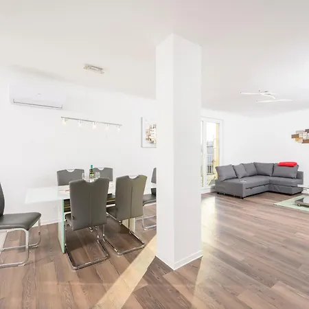 Central Hub Close To Main Station By Jr City Apartments Wien Exterior foto