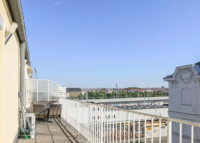 Central Hub Close To Main Station By Jr City Apartments