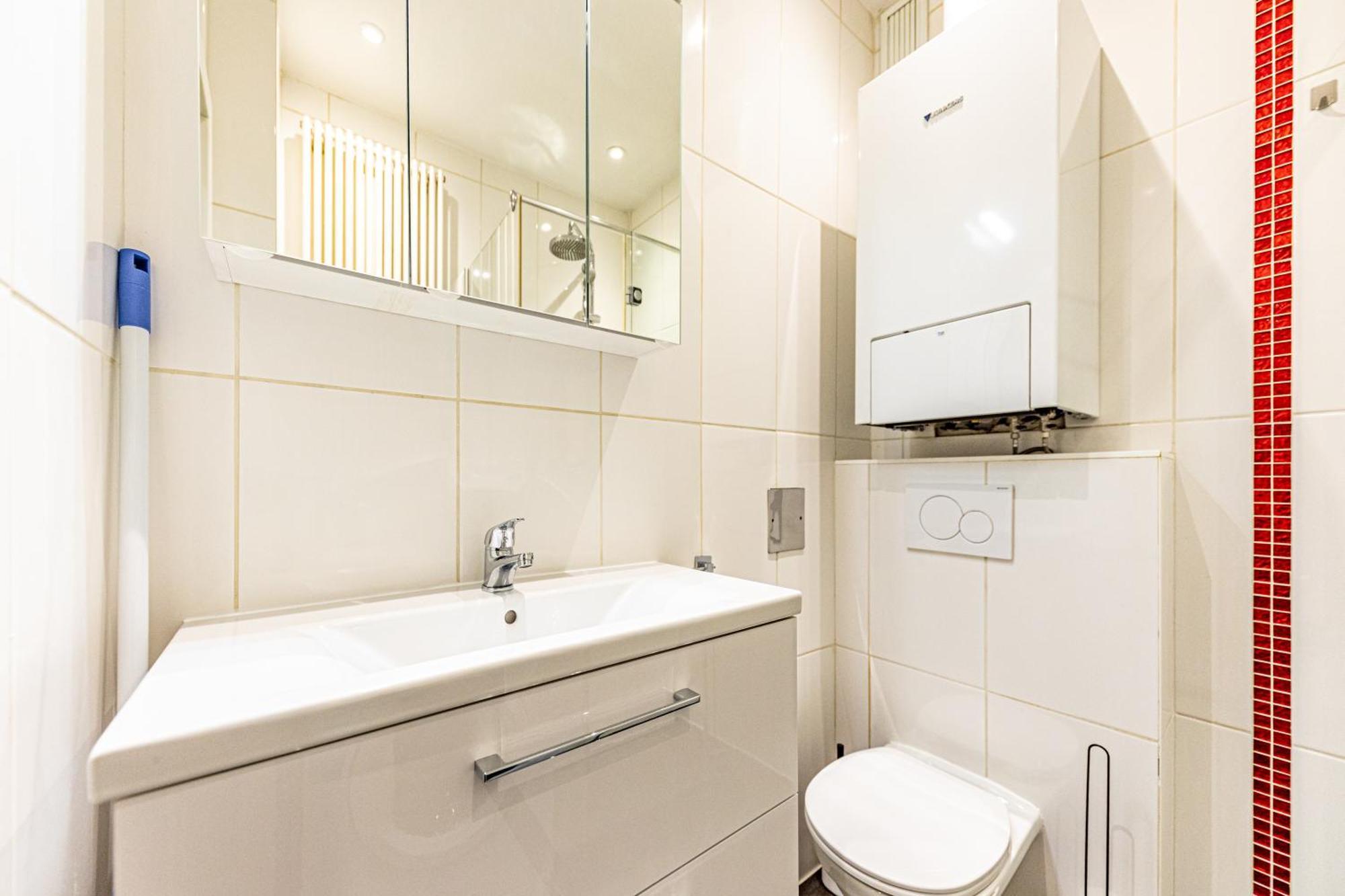 Apartament Hub Close To Main Station By Jr *